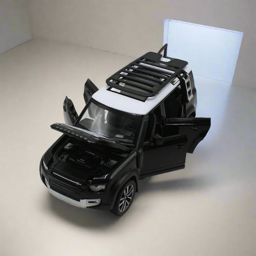 Diecast Land Rover Defender 110 Car – Light & Sound