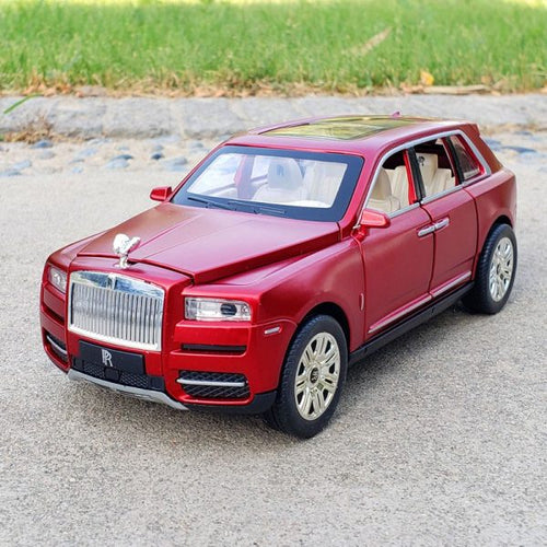 1:24 Rolls Royce Cullinan Diecast Model Car with Smoke Feature