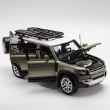 Land Rover Defender 1:18 Diecast Model Car