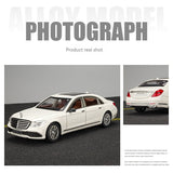 Mercedes-Benz E300 1:24 Diecast Model Car
