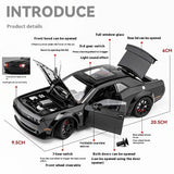 Dodge Challenger Hellcat 1:24 Diecast Model Car