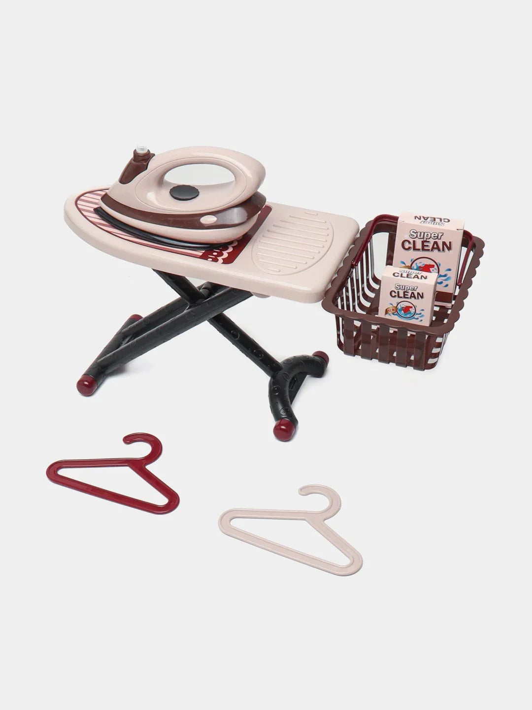 Mini electric iron toy with vibration and spray feature