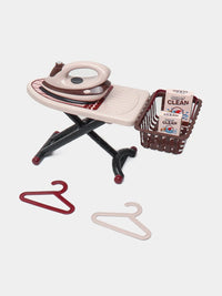 Mini electric iron toy with vibration and spray feature
