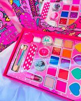 Hello Kitty Girls Makeup Set – 22 Pcs Pretend Play Kit